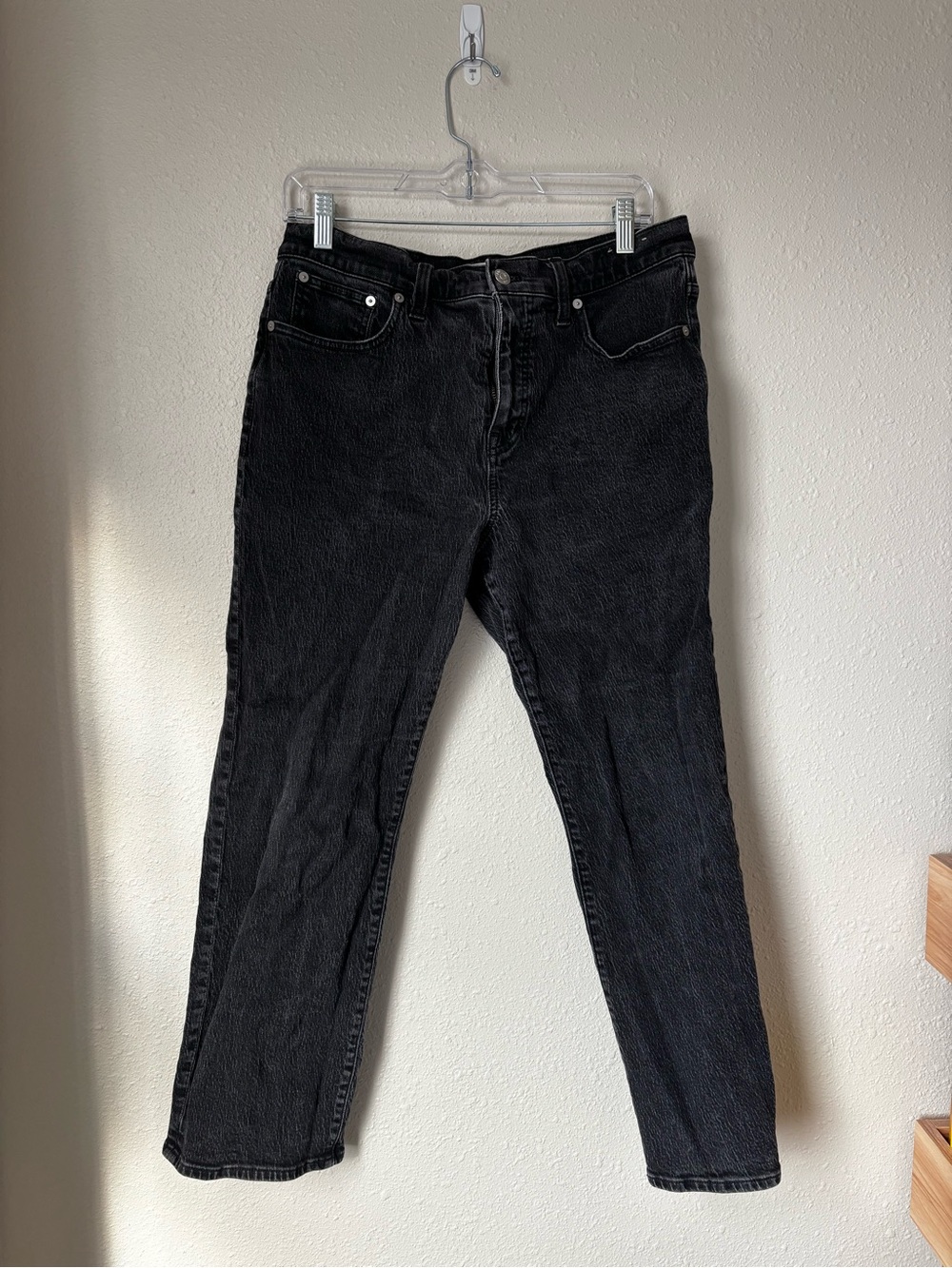 Madewell 90’s Straight Jeans — Washed Black